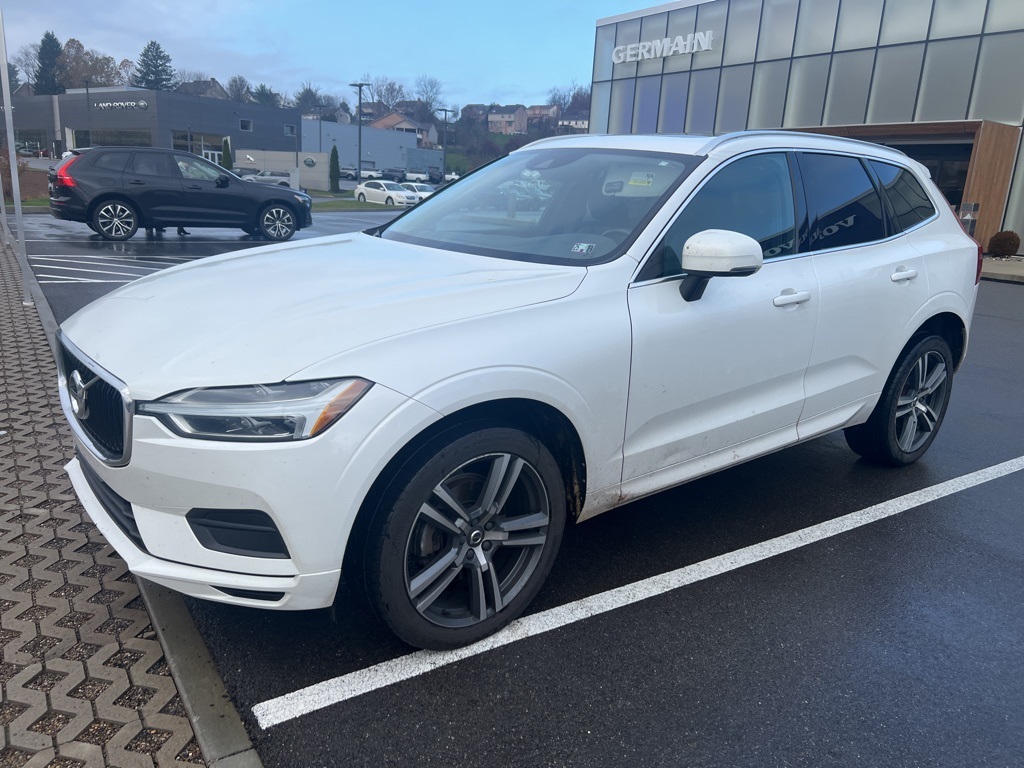 2018 Volvo XC60 T5 Momentum photo 3