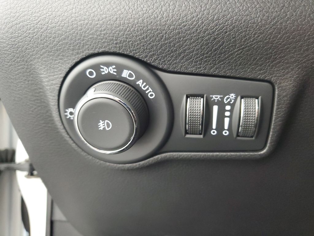 2025 Jeep Compass Latitude photo 21