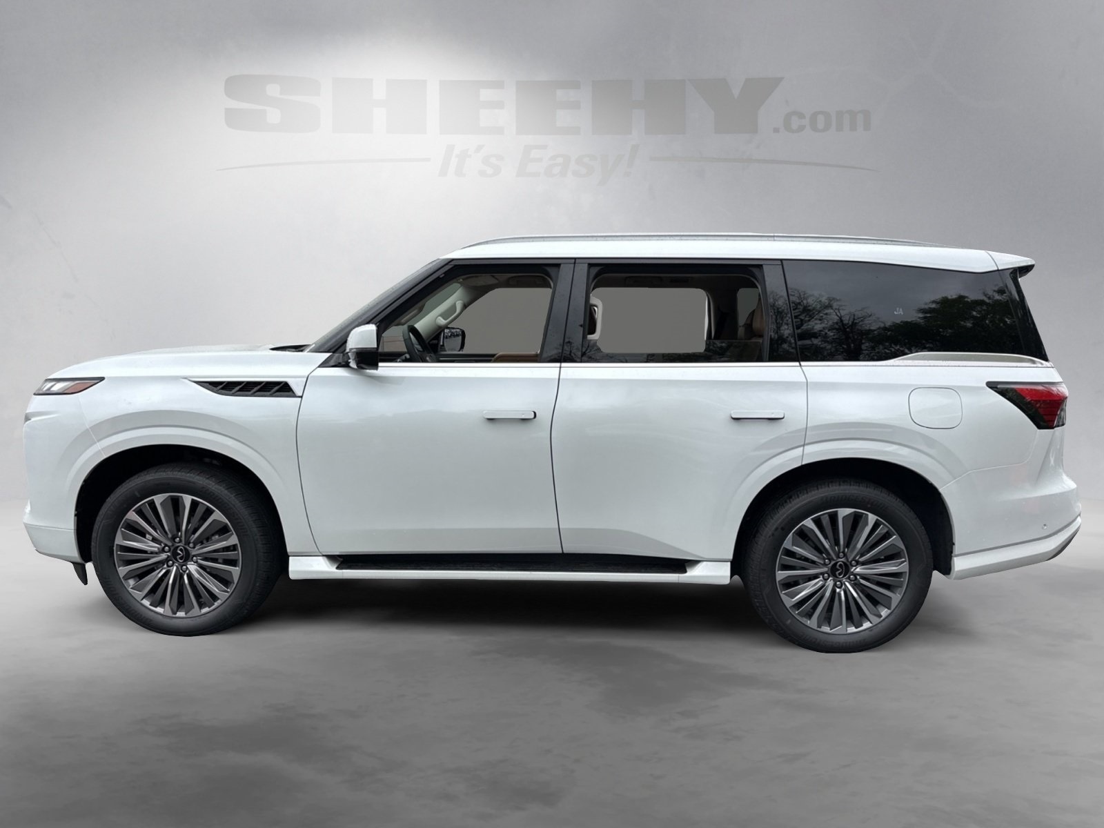 2026 Infiniti QX80 Luxe photo 4