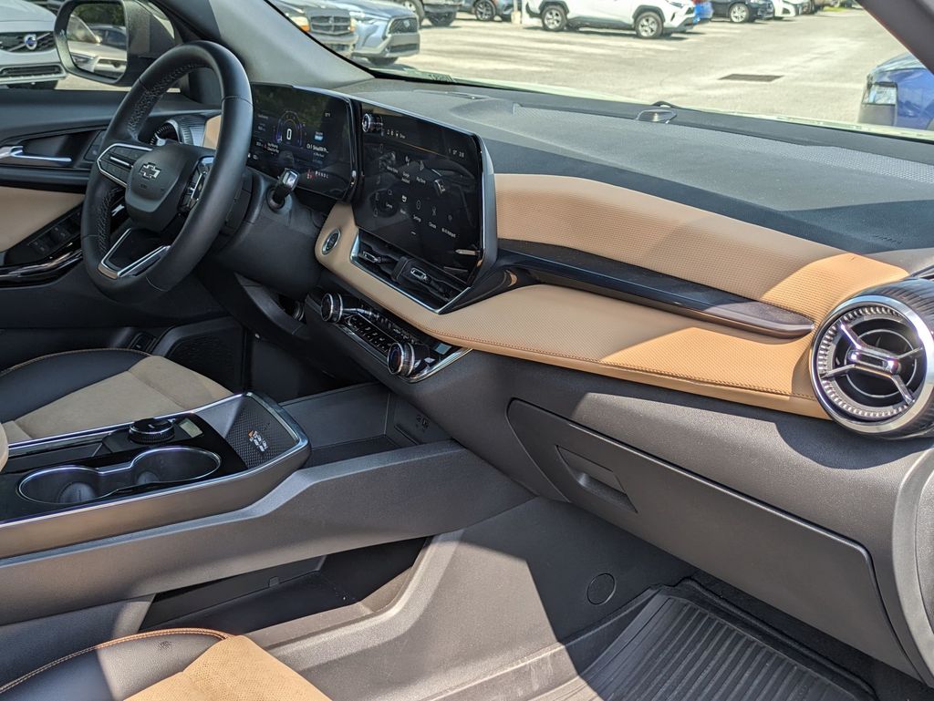 2025 Chevrolet Equinox ACTIV photo 26