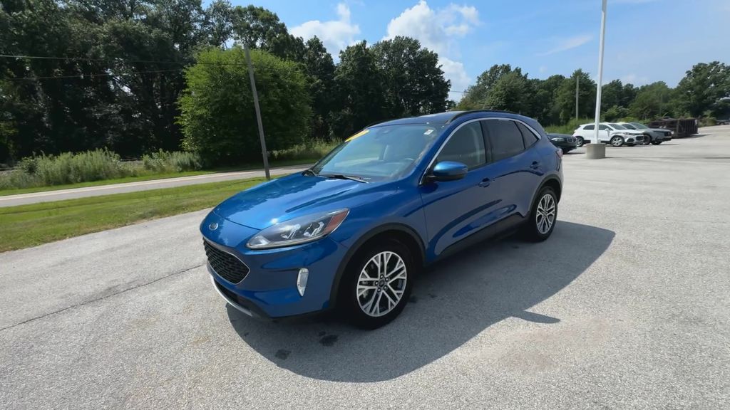 2022 Ford Escape SEL photo 2