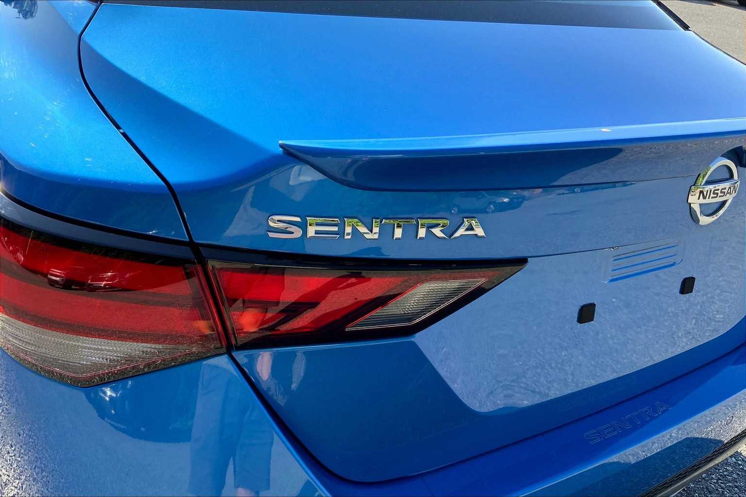 2022 Nissan Sentra SR photo 29