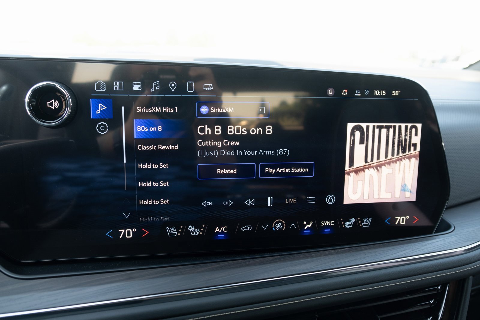 2025 Chevrolet Tahoe Premier photo 3