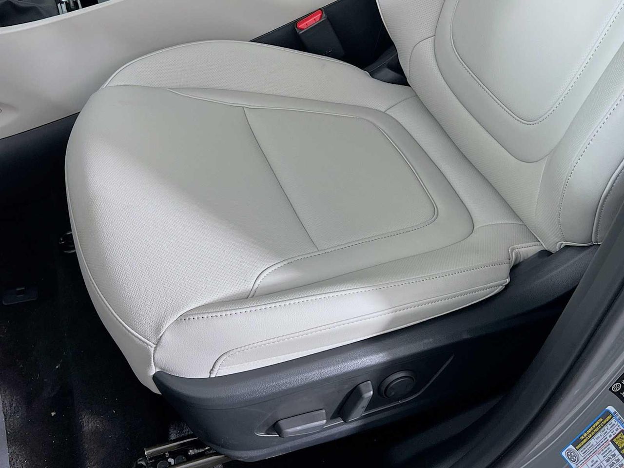 2025 Hyundai Tucson SEL Convenience photo 14