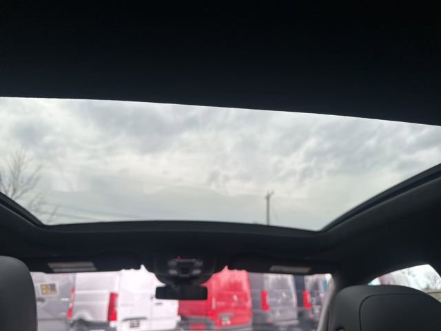 New 2025 MANUFAKTUR Alpine Grey Mercedes-Benz AMG® GLE 63 S 4MATIC+ Coupe image 79