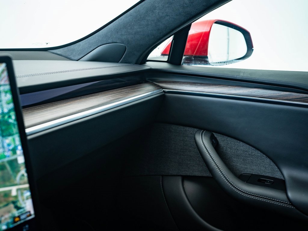 2023 Tesla Model S Standard Range photo 23