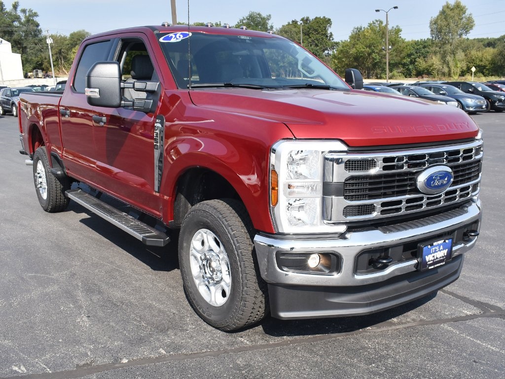 2026 Ford F-350 XLT photo 9