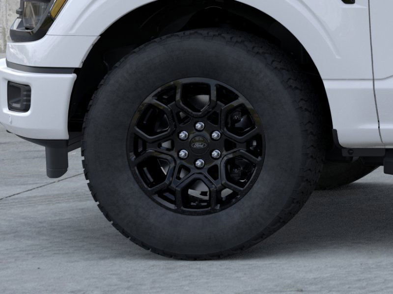 2025 Ford F-150 XLT photo 3