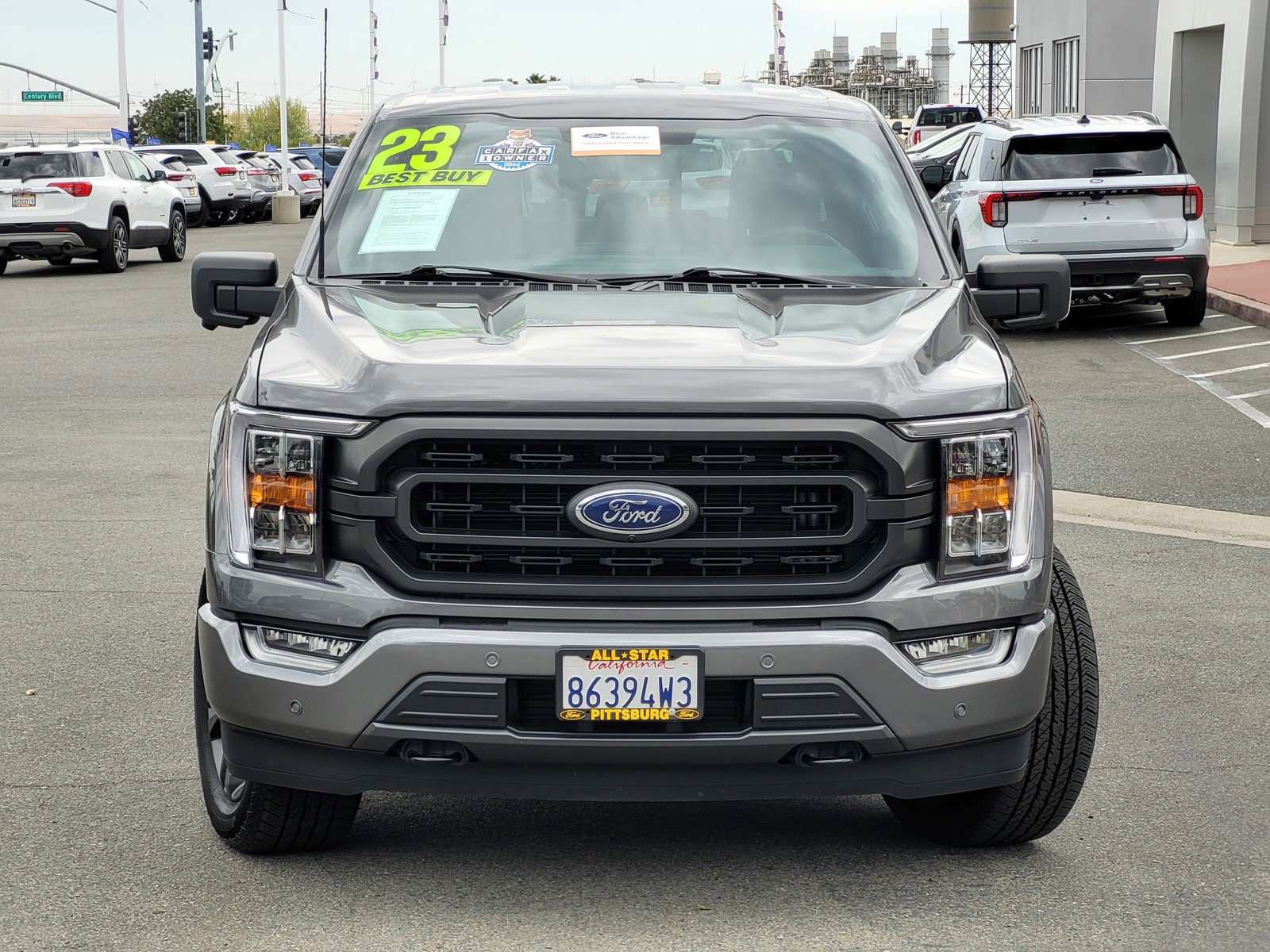2023 Ford F-150 XLT photo 2