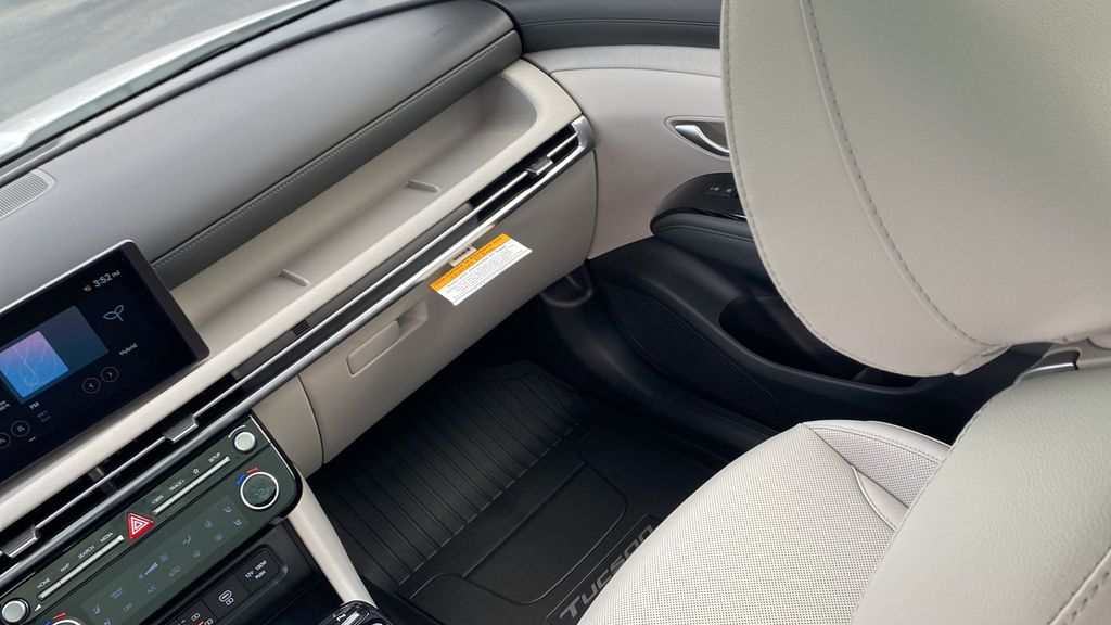 2025 Hyundai Tucson Hybrid Limited photo 27