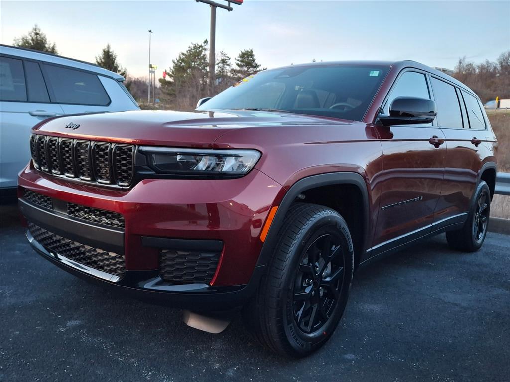 2025 Jeep Grand Cherokee L Altitude's photo