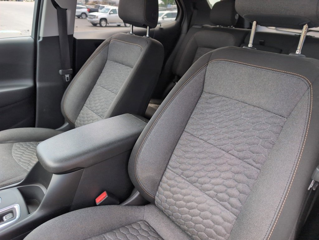 2018 Chevrolet Equinox LT photo 13