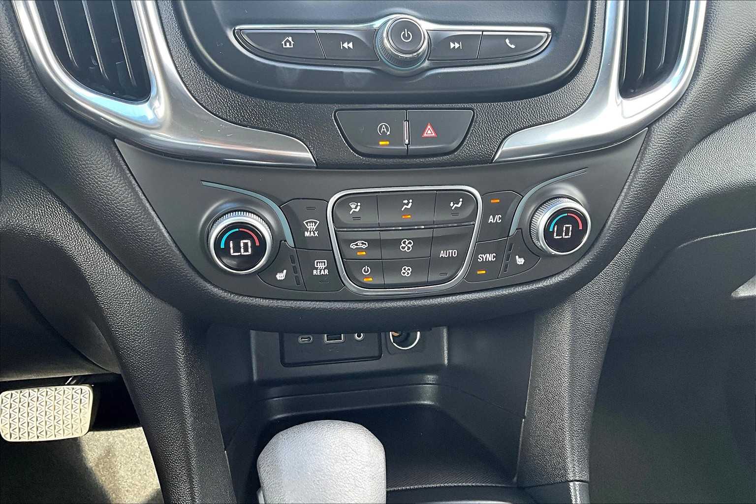 2024 Chevrolet Equinox LT photo 31