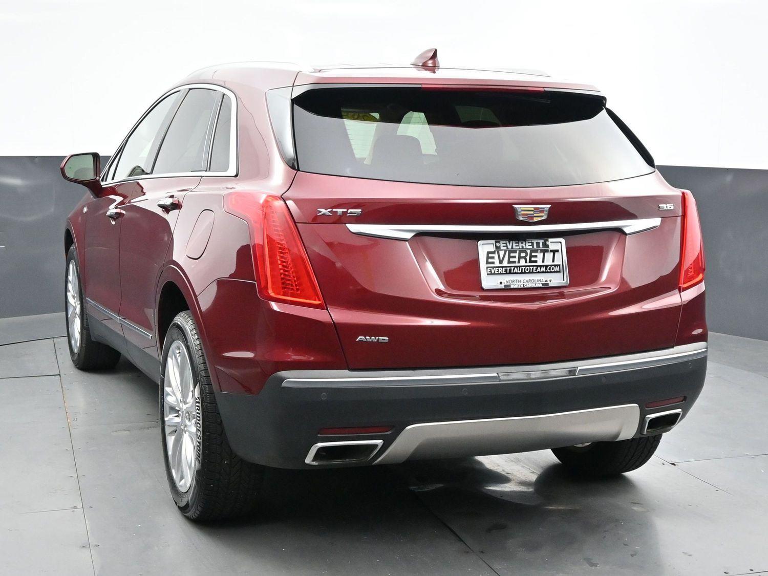 2017 Cadillac XT5 Platinum photo 3