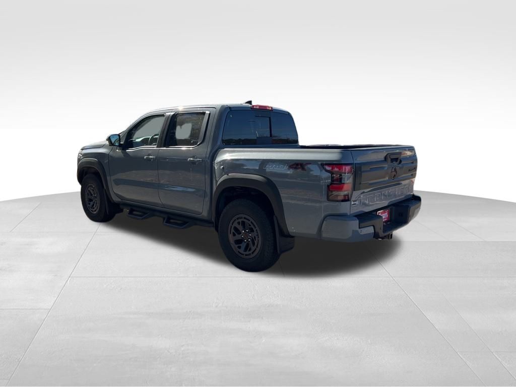 2025 Nissan Frontier Crew Cab PRO-4X photo 2