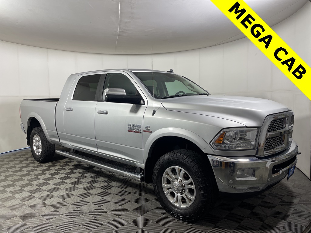 2016 RAM 3500 Laramie's photo