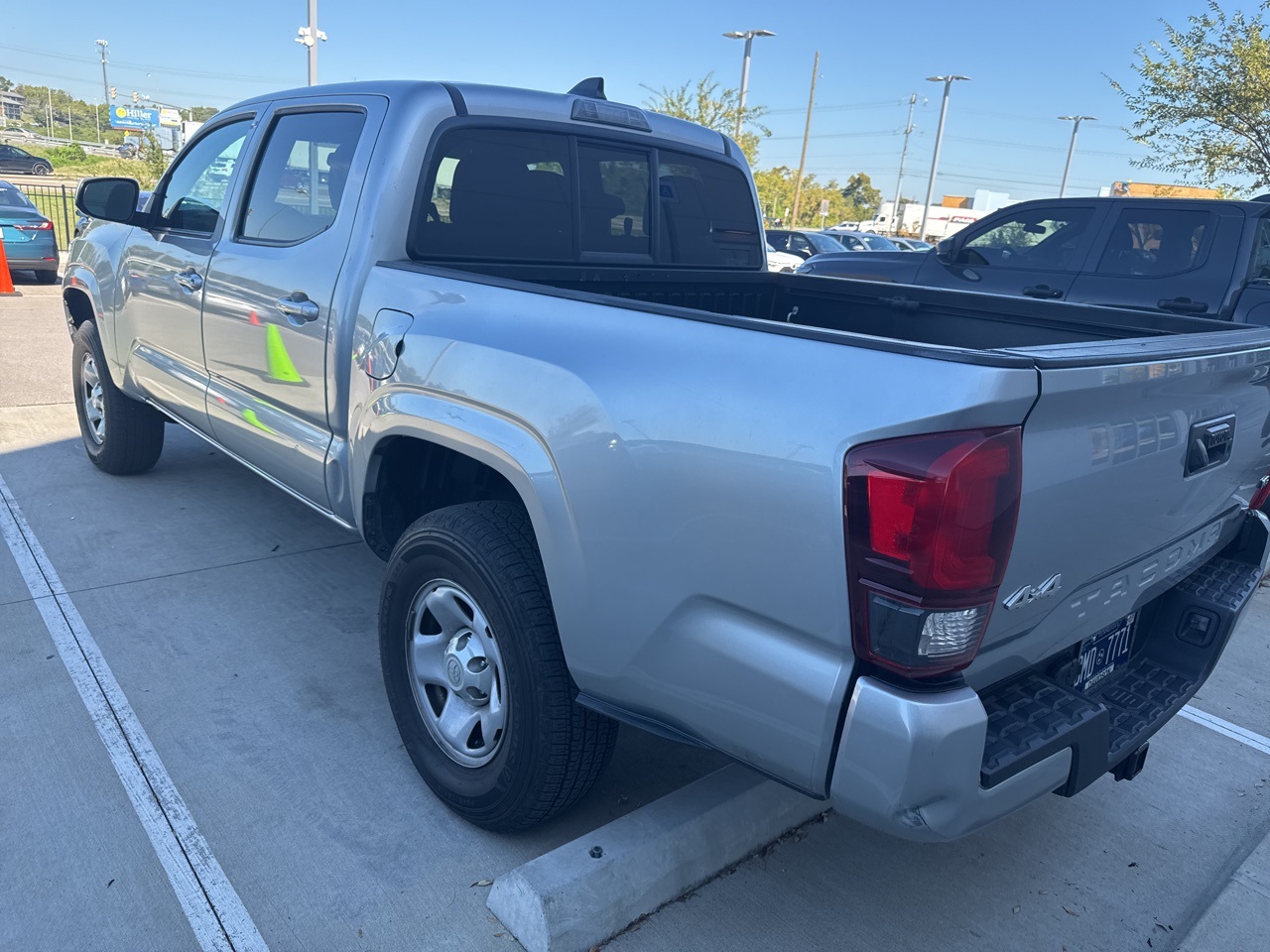 2023 Toyota Tacoma SR 4x4 Double Cab photo 3
