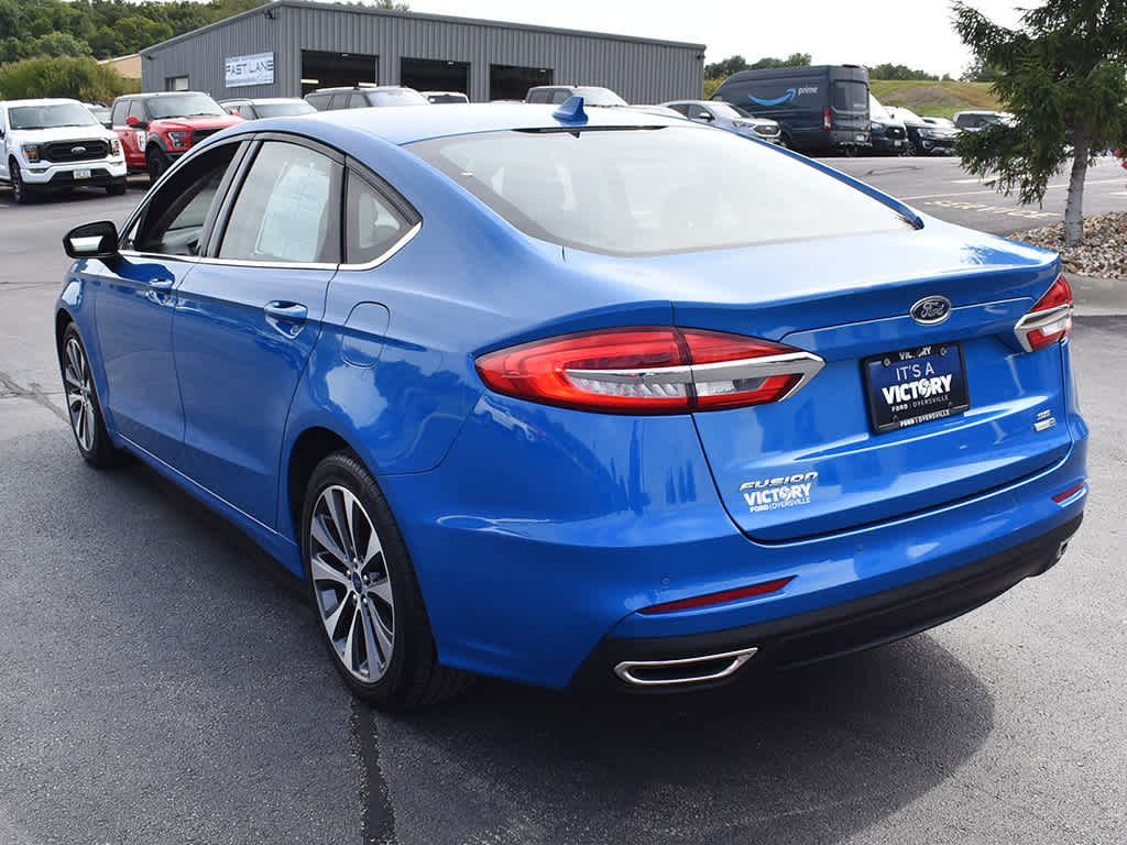 2020 Ford Fusion SE photo 3