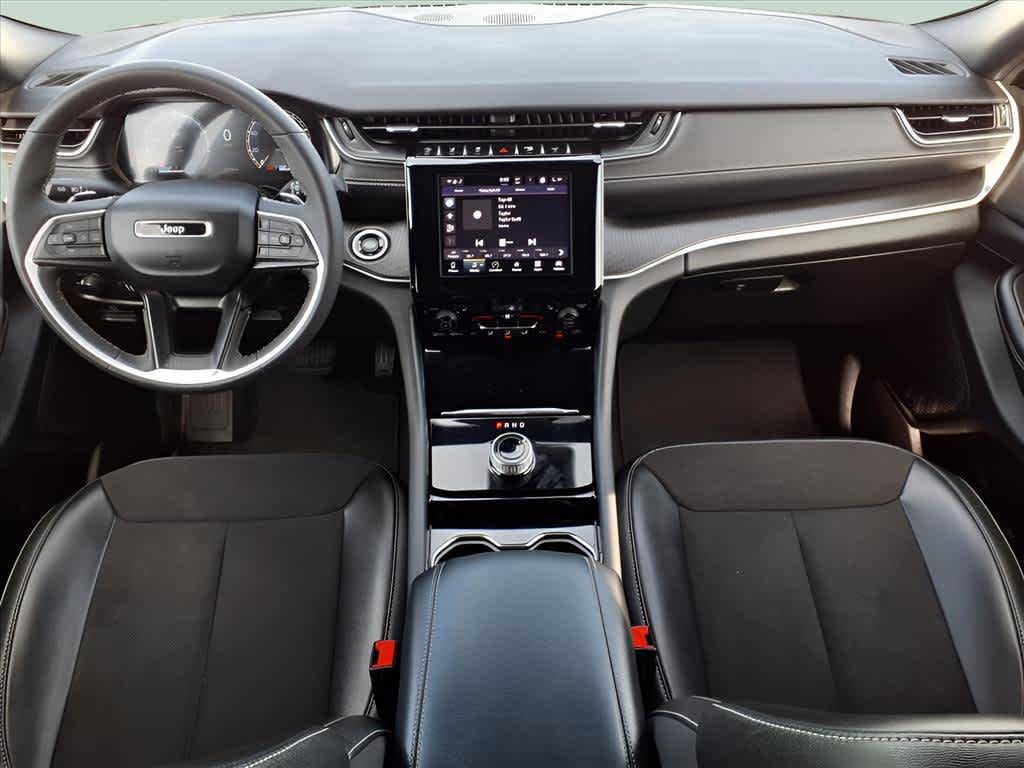 2023 Jeep Grand Cherokee Altitude photo 9