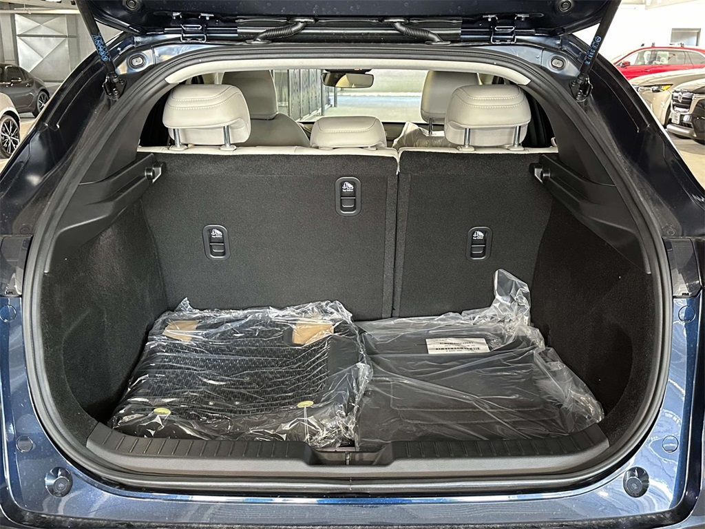 2025 Mazda CX-30 2.5 S Preferred photo 28