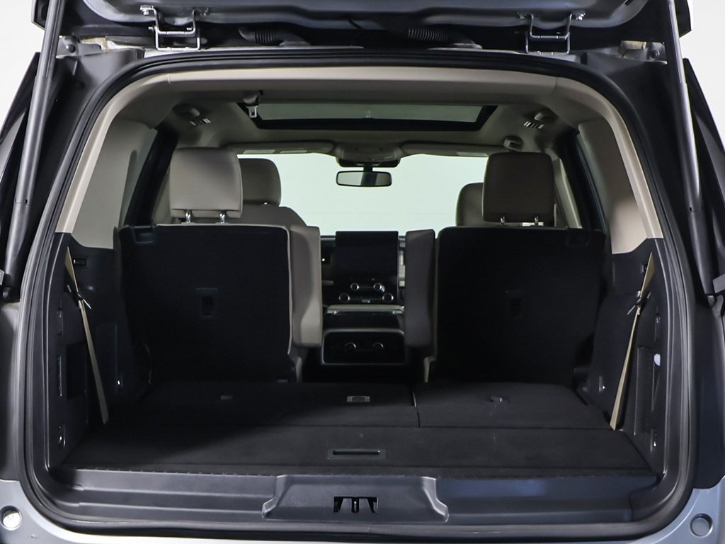 2022 Ford Expedition Limited photo 19
