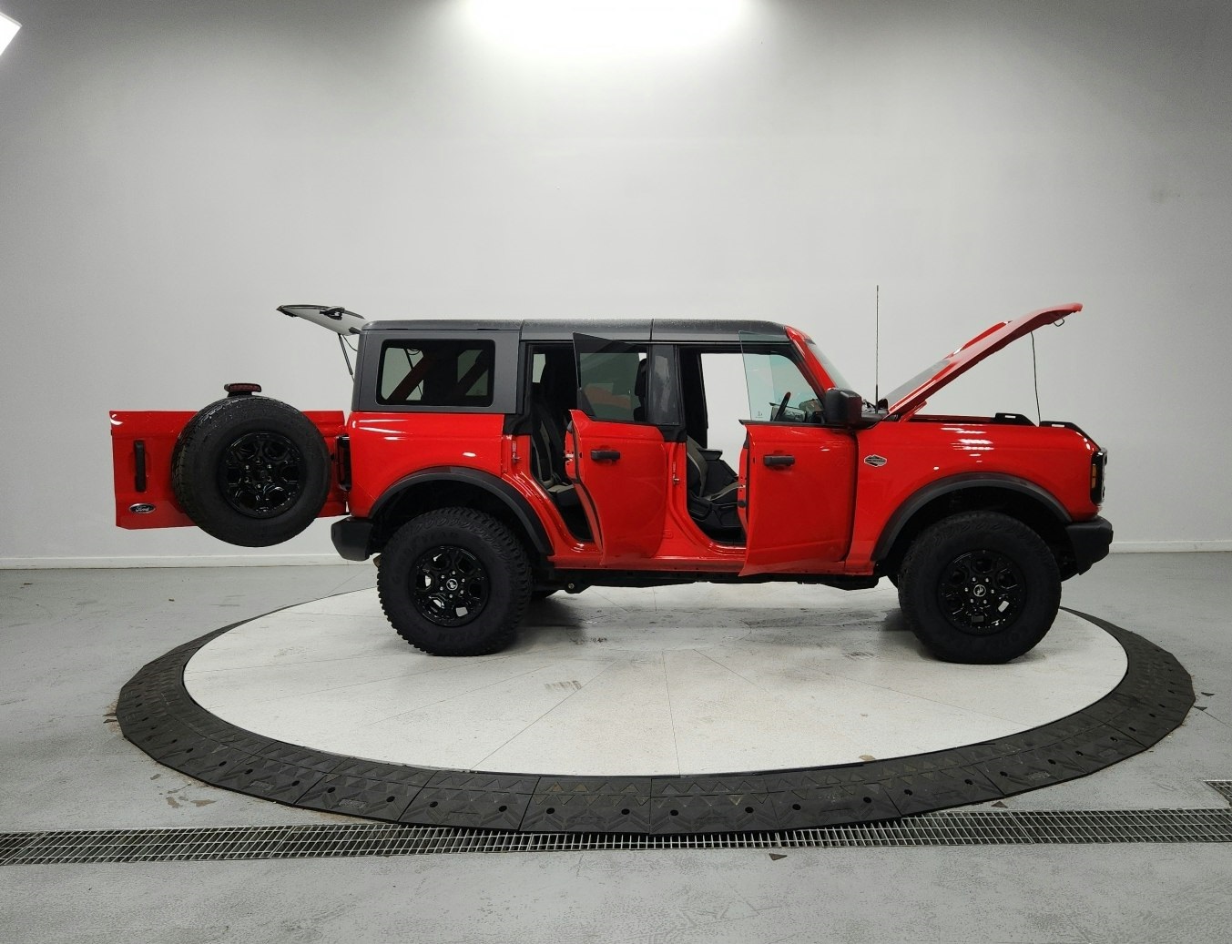 2022 Ford Bronco Wildtrak photo 14
