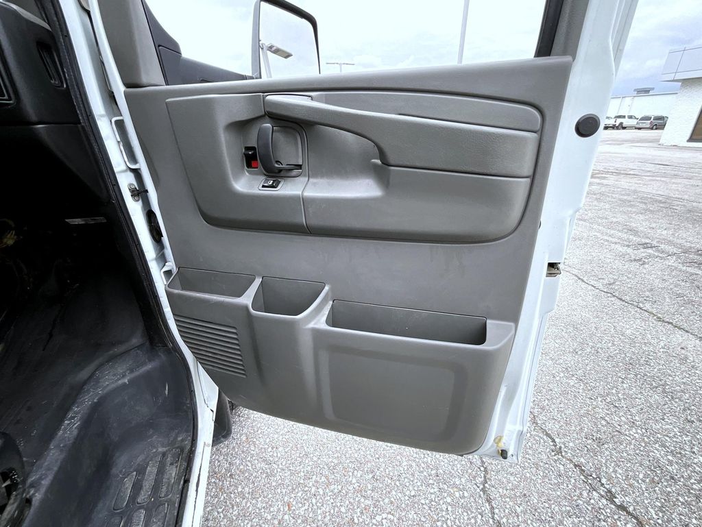 2012 Chevrolet Express Base photo 16
