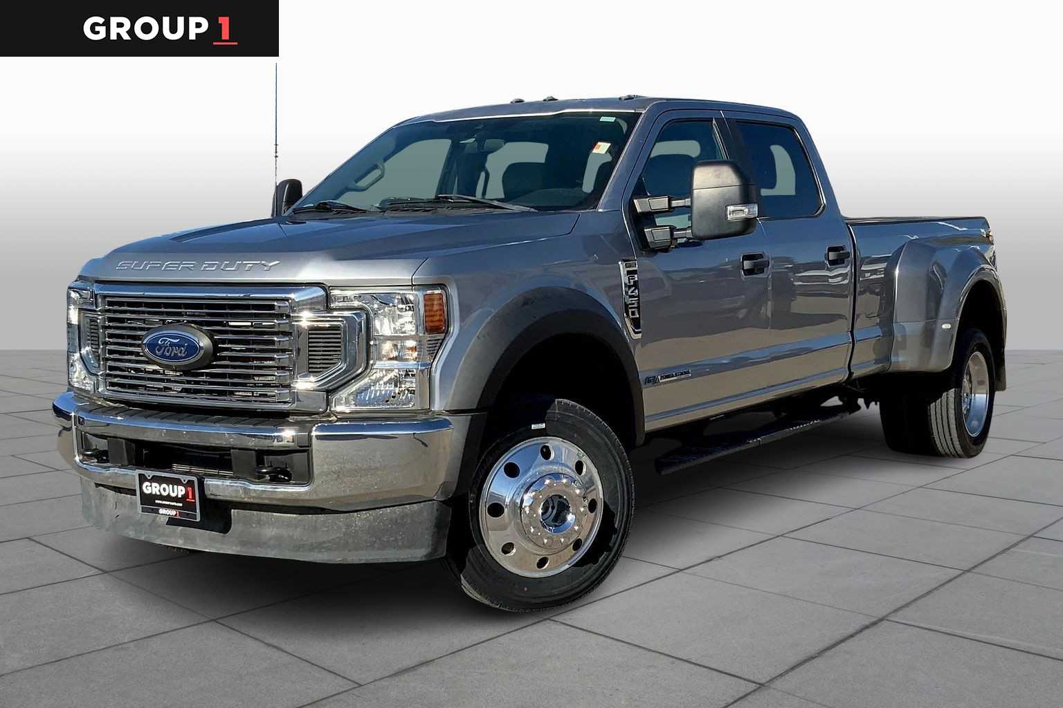 2022 Ford F-450 Super Duty XL's photo