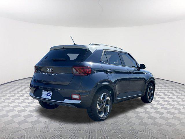 2026 Hyundai Venue SEL photo 4