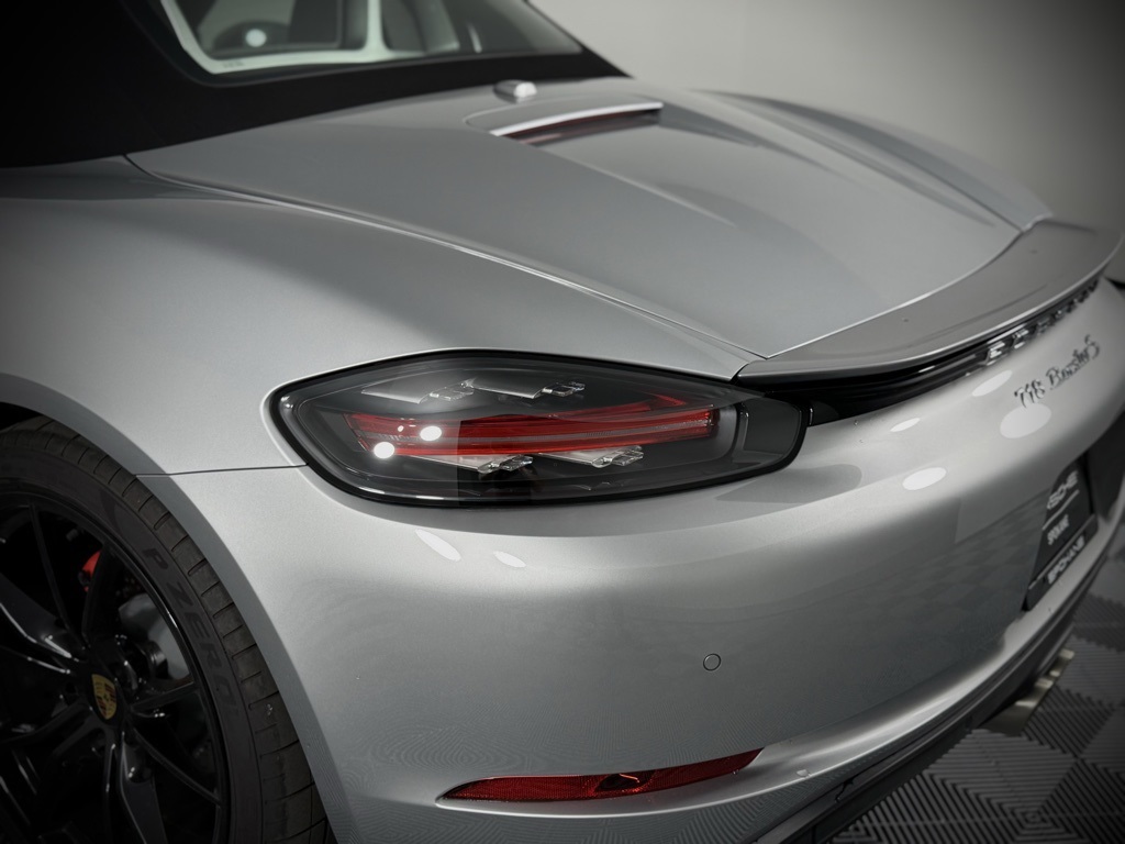 2024 Porsche Boxster S photo 12