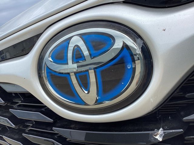 2023 Toyota Highlander Hybrid LE photo 9