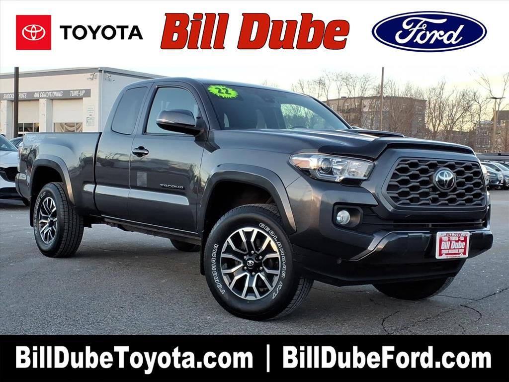 2022 Toyota Tacoma TRD Sport's photo