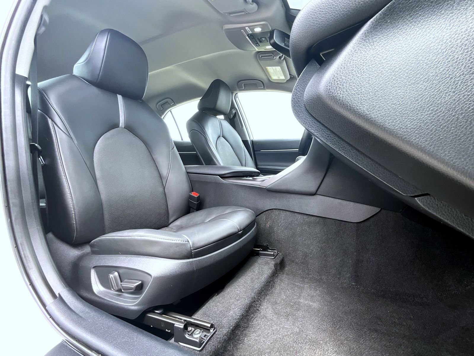 2023 Toyota Camry XSE photo 16