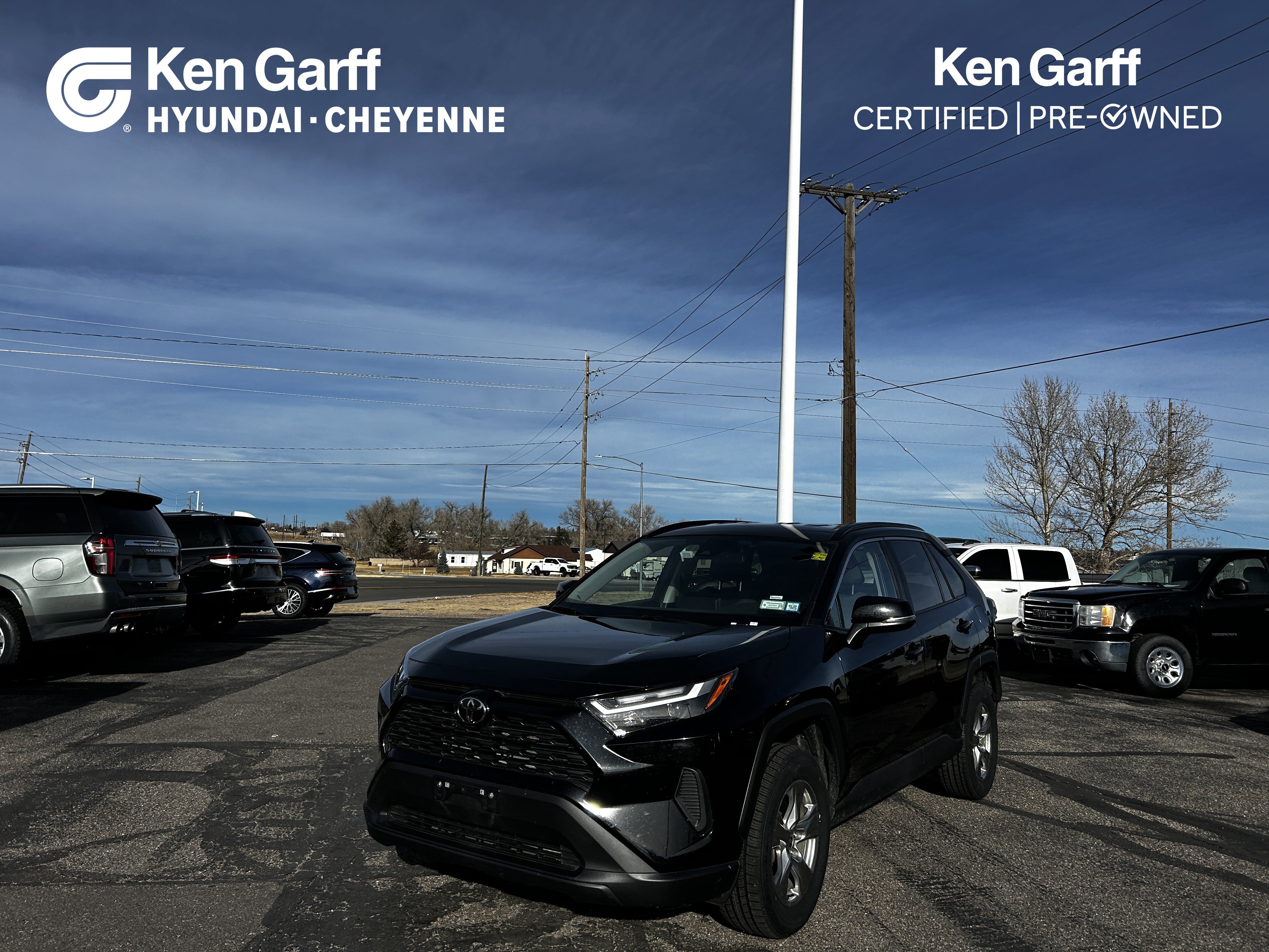 2024 Toyota RAV4 XLE's photo