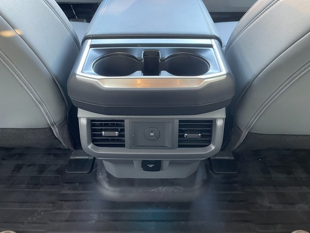 2025 Ford F-150 Lightning photo 10