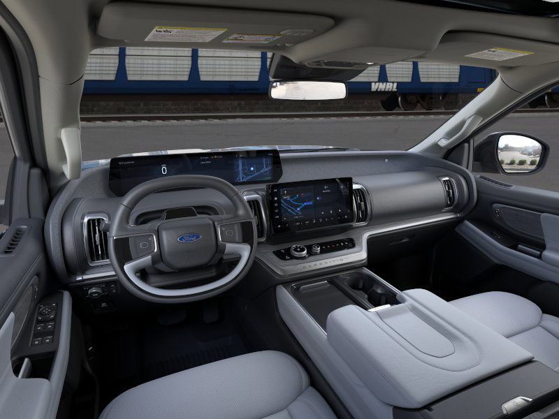 2025 Ford Expedition Platinum photo 9