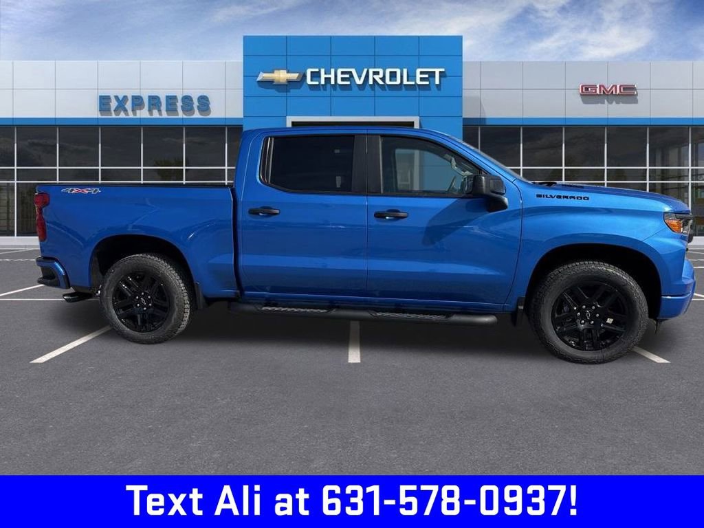 2025 Chevrolet Silverado 1500 Custom photo 2