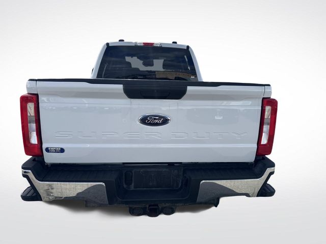 2023 Ford F-250 XLT photo 4