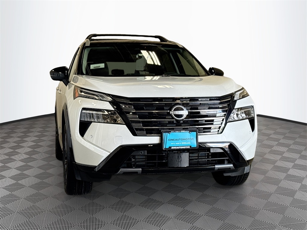 2026 Nissan Rogue Platinum photo 2