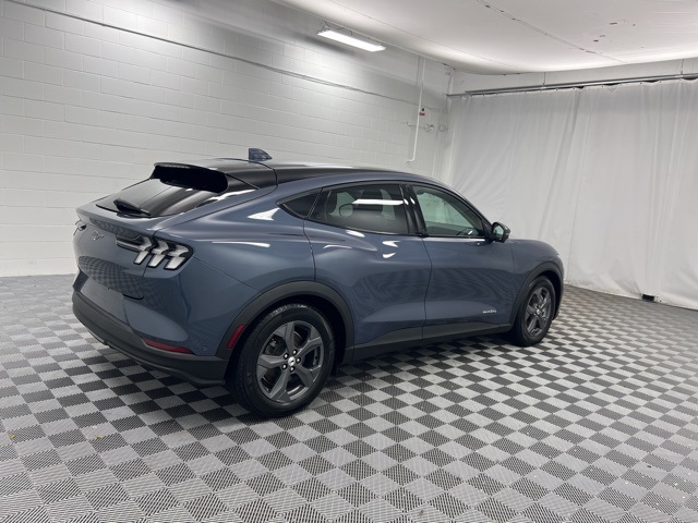 2021 Ford Mustang Mach-E Select photo 4