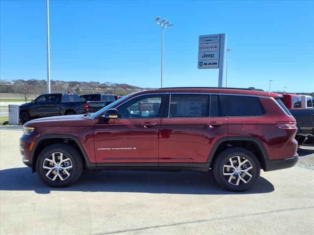 2025 Jeep Grand Cherokee Limited photo 4