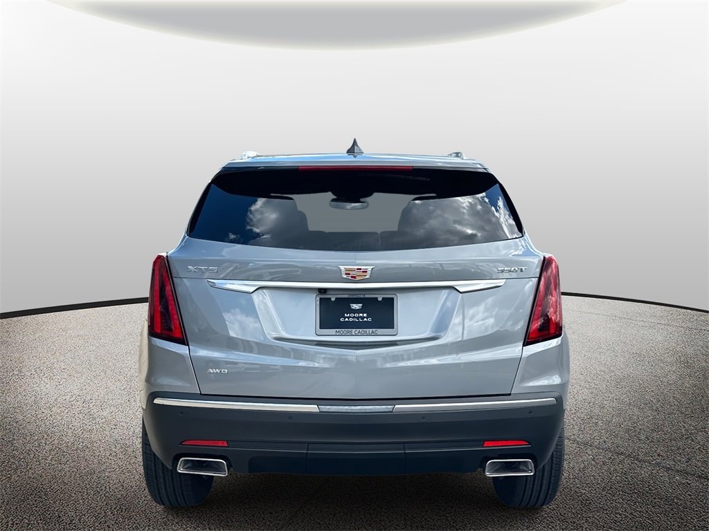 2025 Cadillac XT5 Luxury photo 3