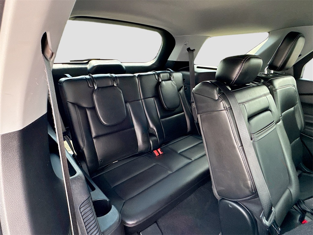 2023 Ford Explorer XLT photo 22