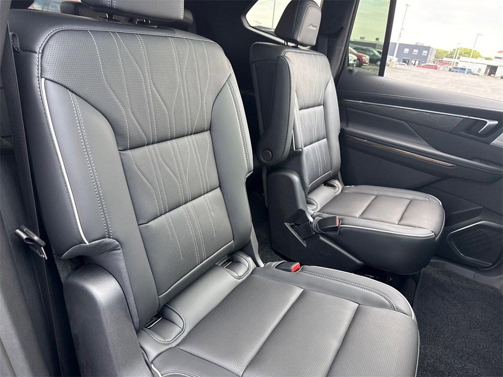 2026 Buick Enclave Avenir photo 35