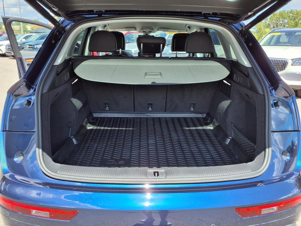 2023 Audi Q5 Premium photo 12