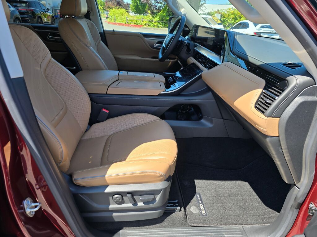 2025 Infiniti QX80 Luxe photo 10