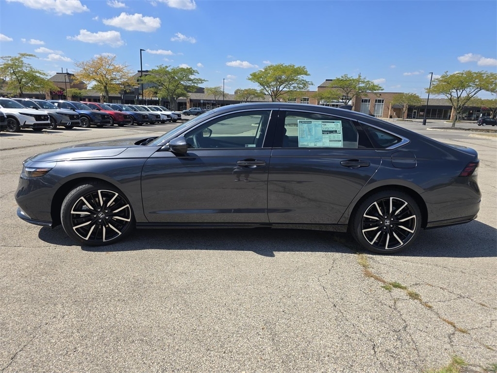 2025 Honda Accord Hybrid Touring photo 13