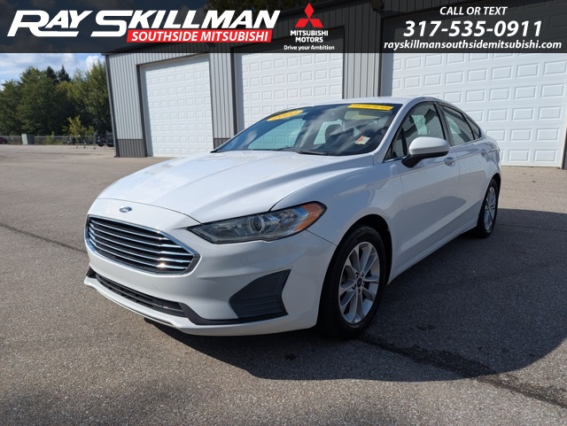 2020 Ford Fusion SE's photo