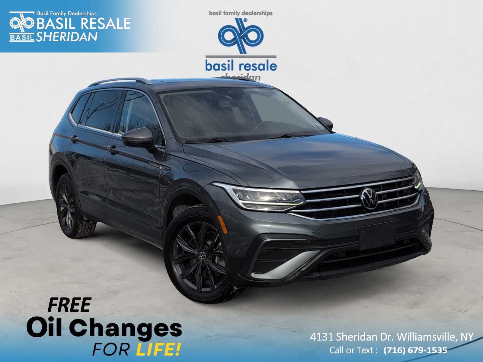 2023 Volkswagen Tiguan SE's photo