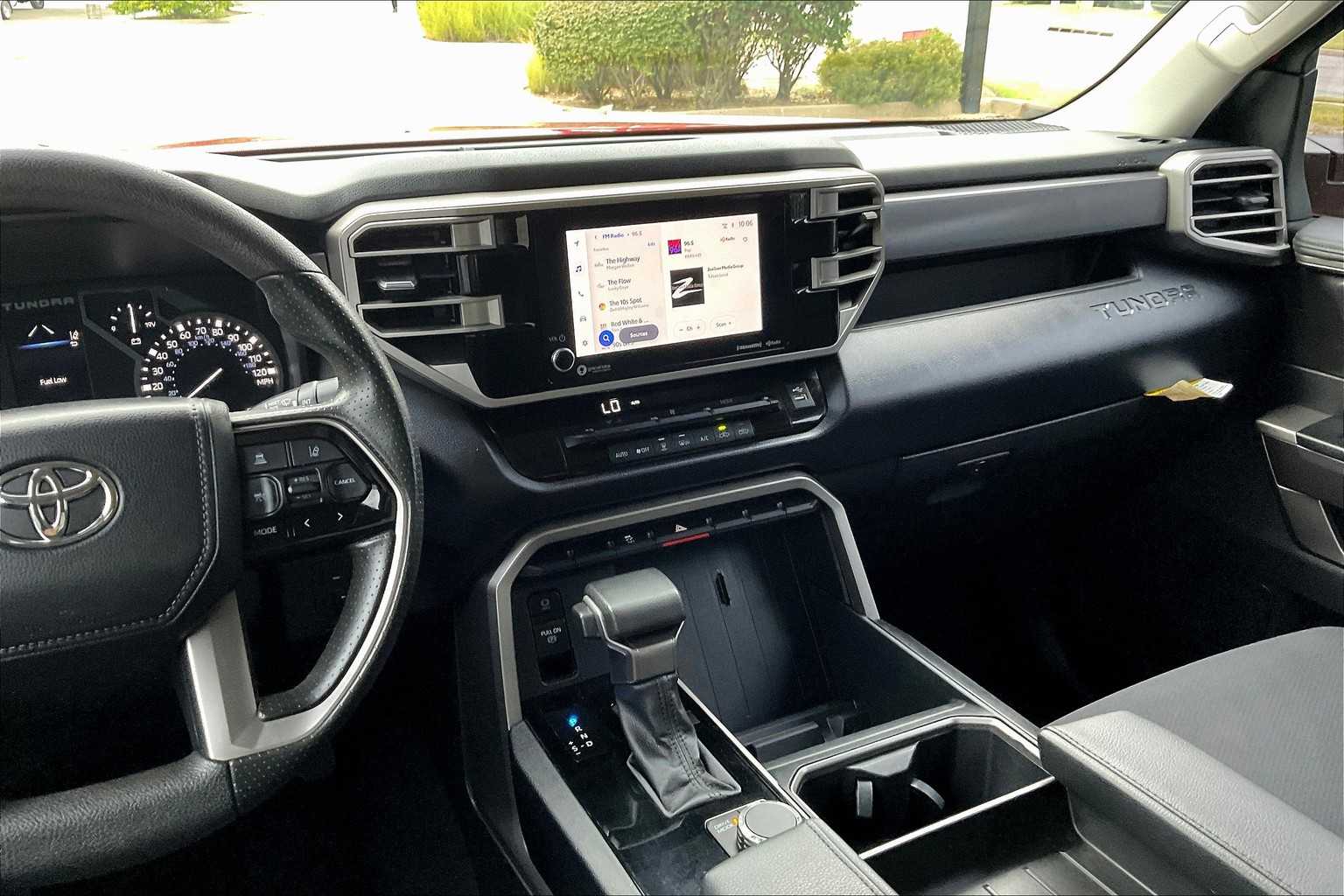 2022 Toyota Tundra SR5 photo 6